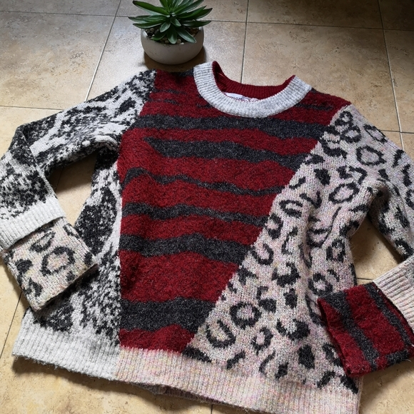Acrylic Animal Print Patchwork Sweater! - Picture 12 of 16